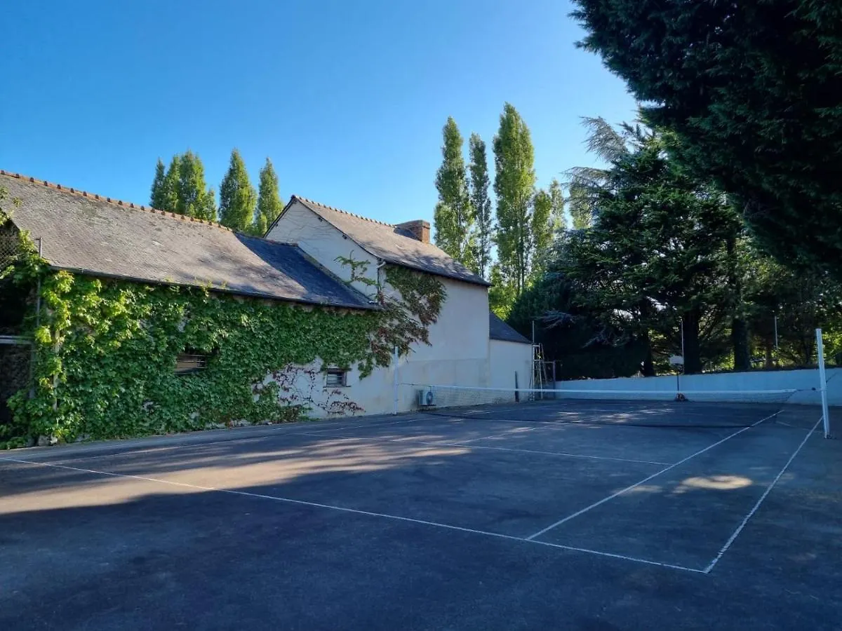 Longere Independante Avec Terrain De Tennis Prive Saint-Maugan
